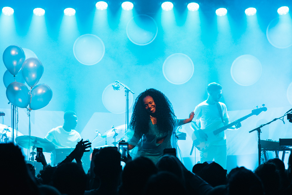 NAO, Wonder Ballroom, photo by Kai Hayashi