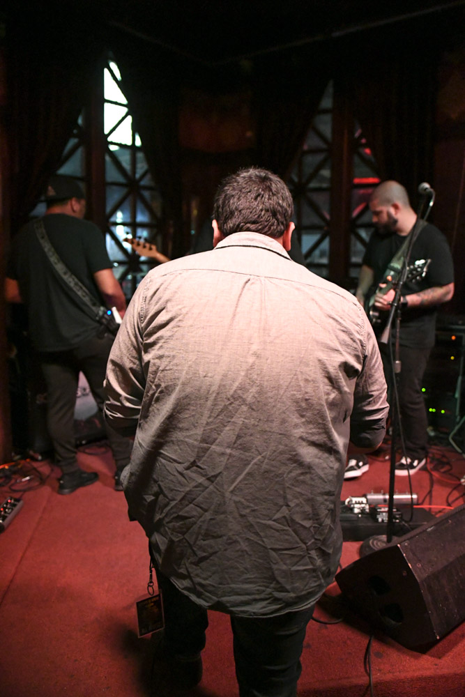 Screams of Syrens, Hawthorne Theatre, photo by Joe Bitters