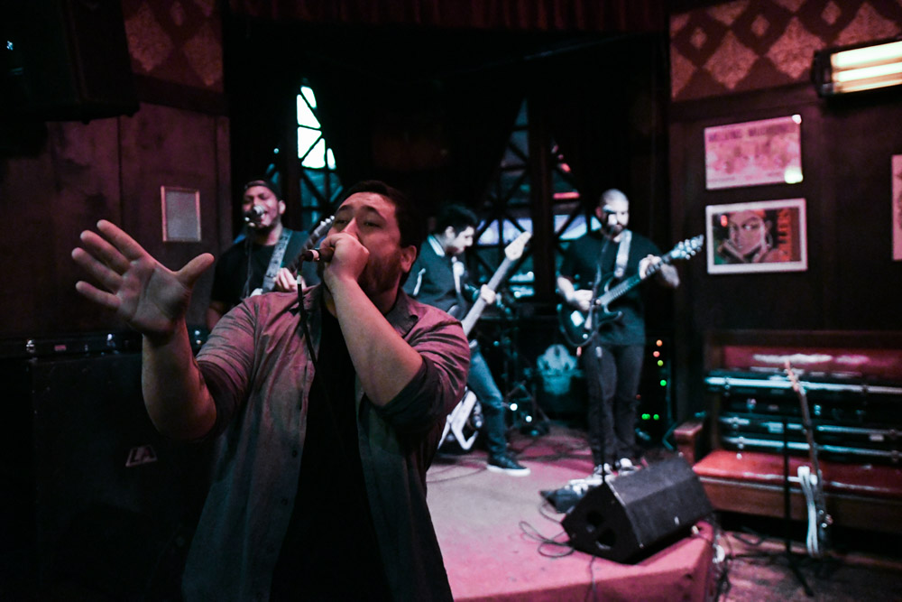 Screams of Syrens, Hawthorne Theatre, photo by Joe Bitters