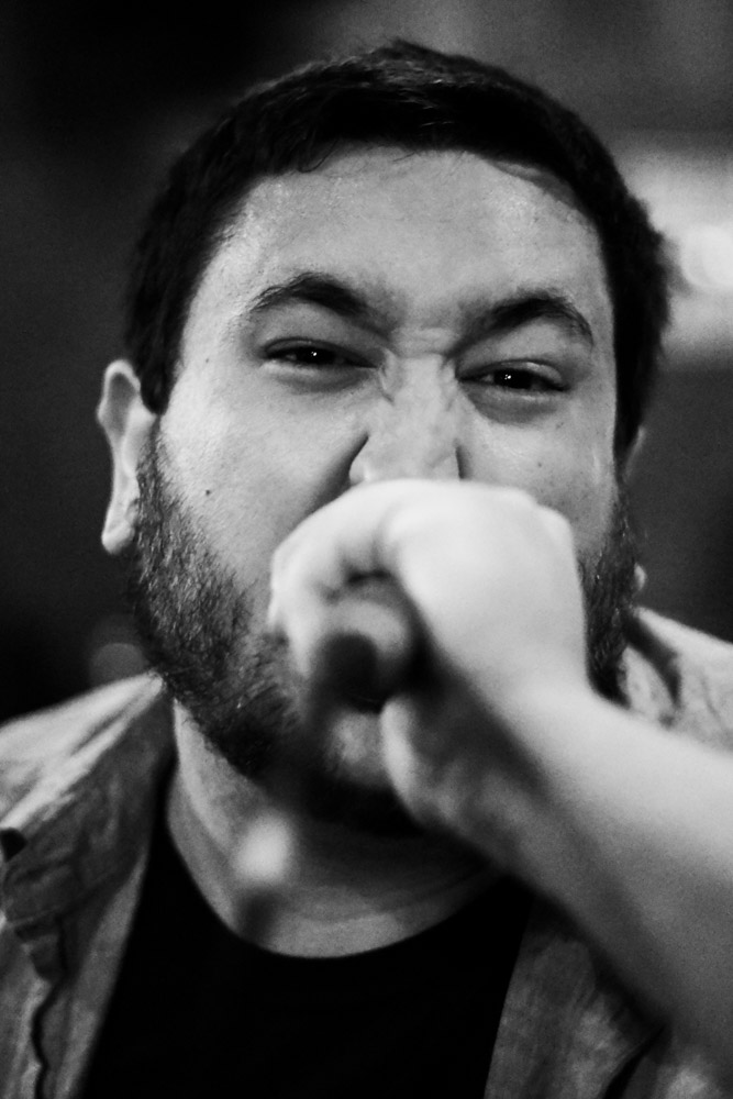 Screams of Syrens, Hawthorne Theatre, photo by Joe Bitters