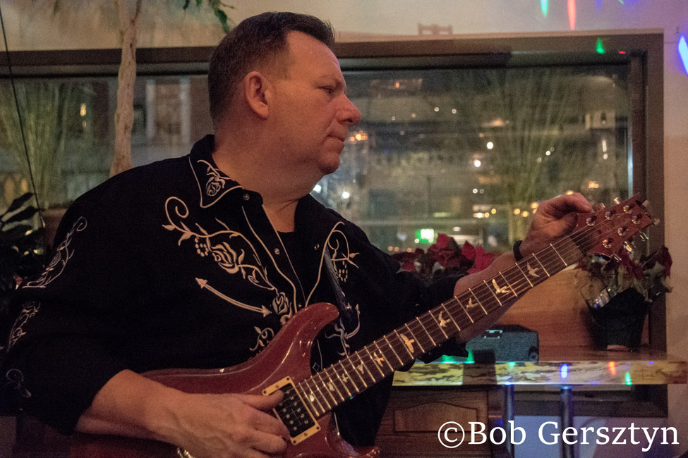 Rachel and The Rain Kings, Taproot Lounge & Cafe, photo by Bob Gersztyn