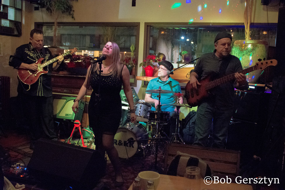 Rachel and The Rain Kings, Taproot Lounge & Cafe, photo by Bob Gersztyn