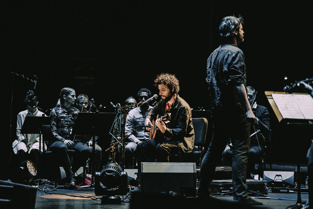 José Gonzalez, Arlene Schnitzer Concert Hall, photo by Ignacio Quintana
