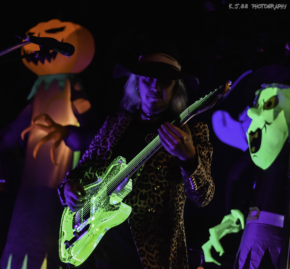 John 5, Star Theater, photo by Kevin Pettigrew