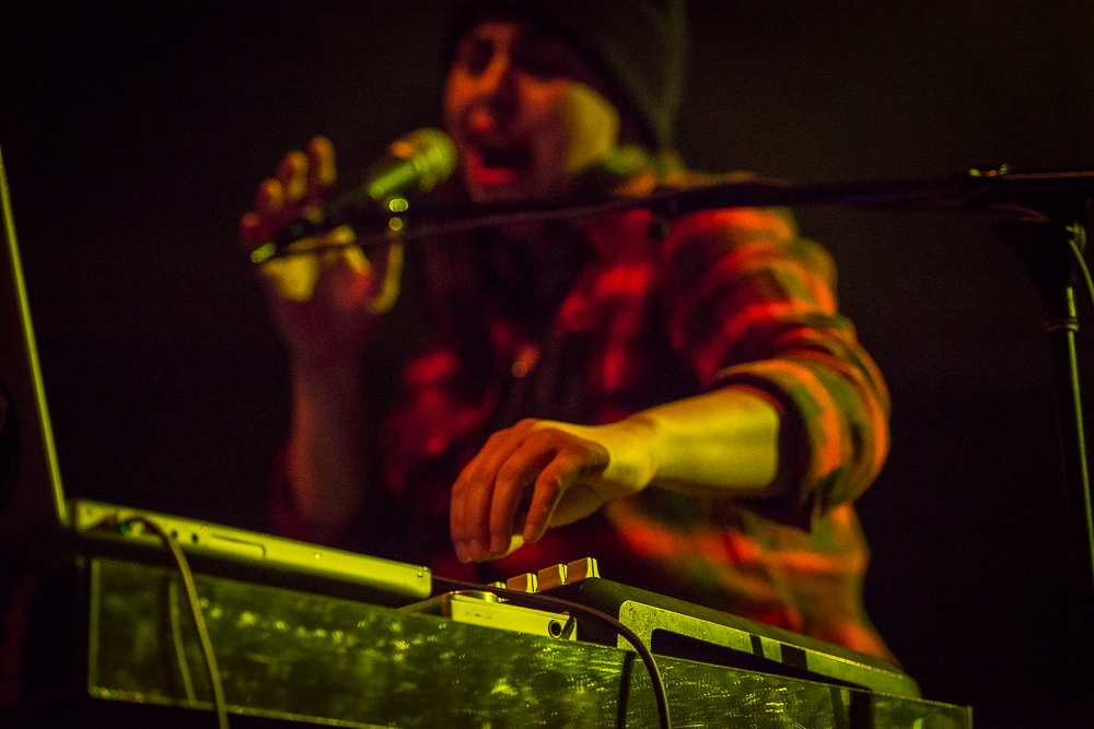 Natasha Kmeto, Crystal Ballroom, 94.7 FM, photo by Ronit Fahl