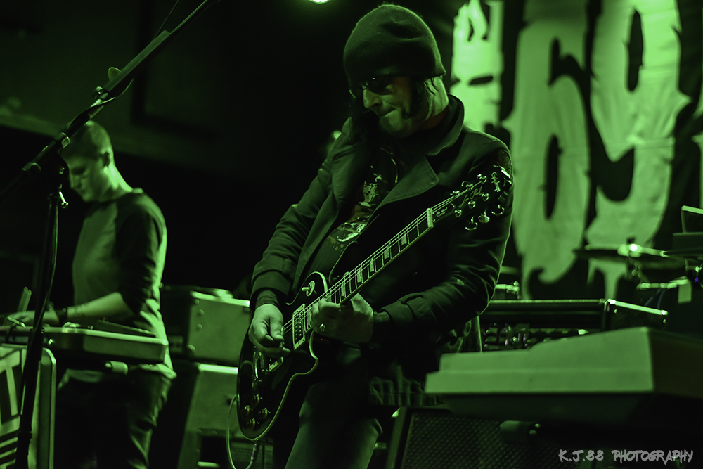 Die Robot, Hawthorne Theatre, photo by Kevin Pettigrew