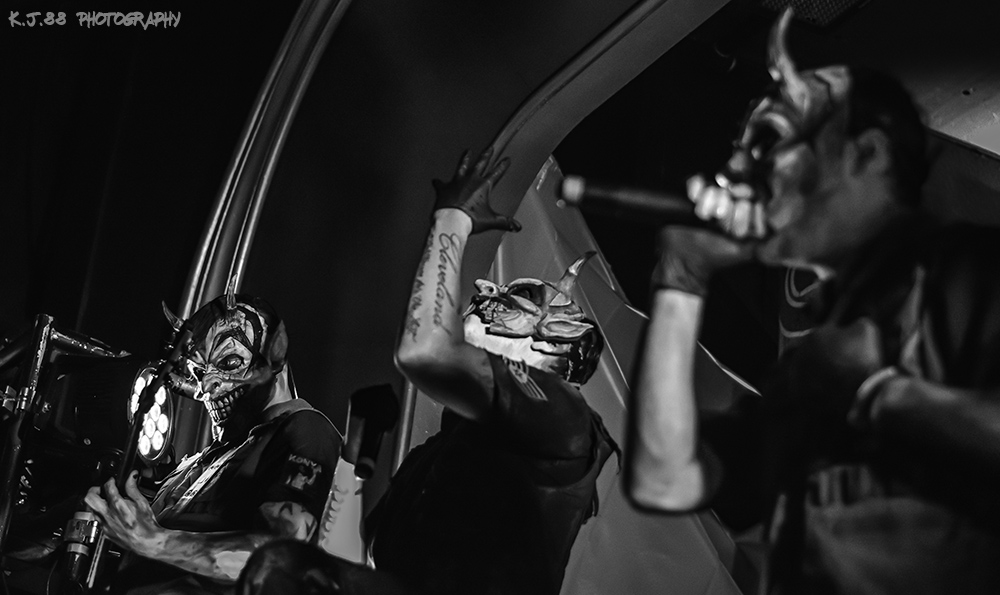 Mushroomhead, Hawthorne Theatre, photo by Kevin Pettigrew