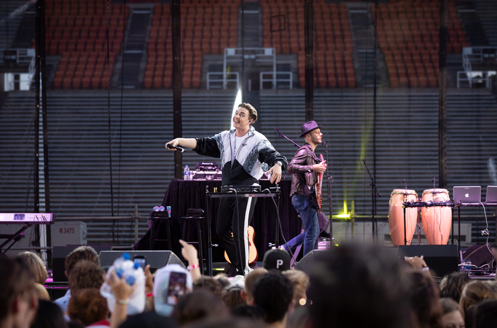 Jesse McCartney, Reser Stadium, photo by Sal Barragan