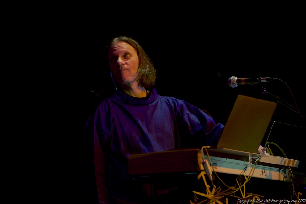 Imogen Heap, Moore Theatre, photo by John Alcala