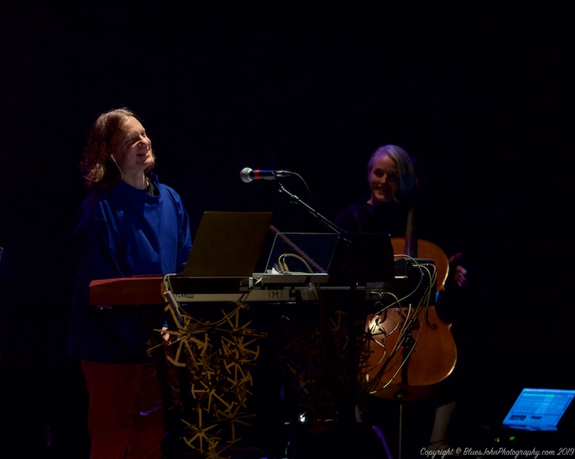 Imogen Heap, Moore Theatre, photo by John Alcala