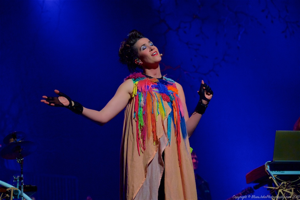 Imogen Heap, Moore Theatre, photo by John Alcala