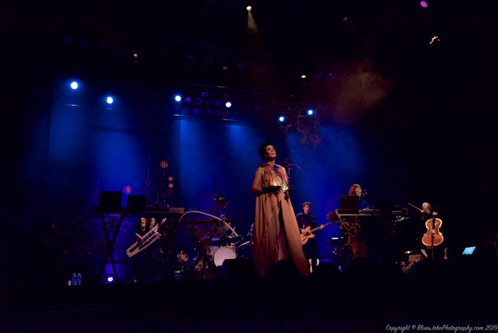 Imogen Heap, Moore Theatre, photo by John Alcala