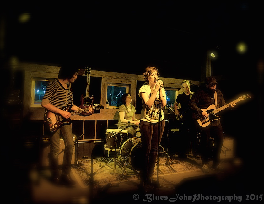 Ripe Red Apple, Alberta Street Pub, photo by John Alcala