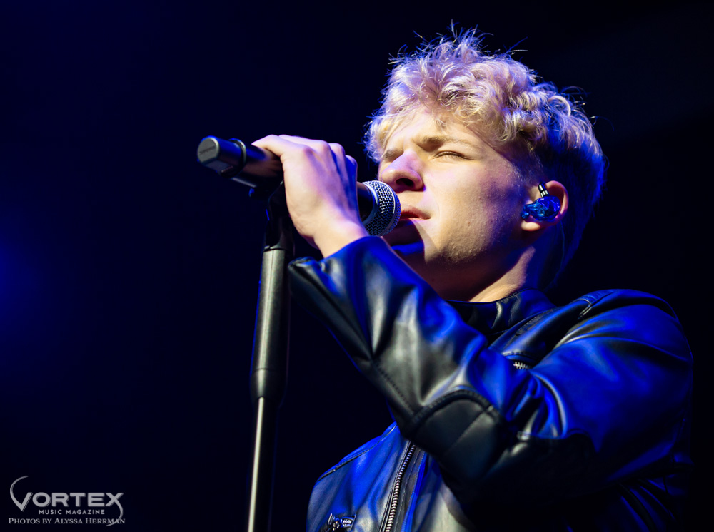 Baylee Littrell, Moda Center, photo by Alyssa Herrman