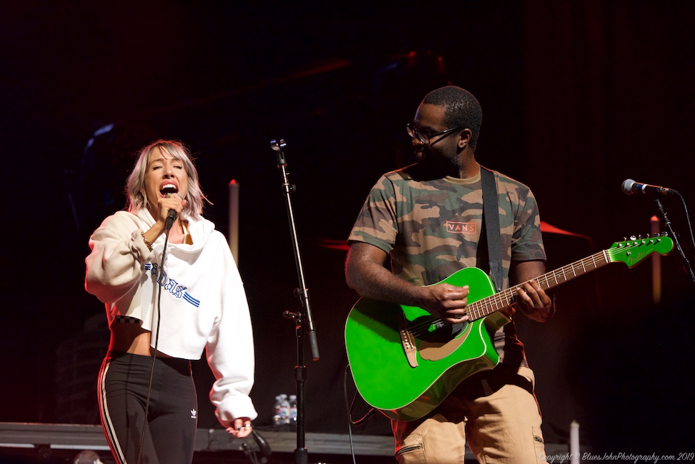 Darenots, Keller Auditorium, photo by John Alcala