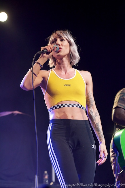 Darenots, Keller Auditorium, photo by John Alcala