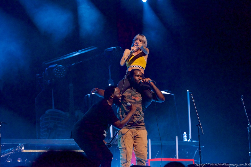 Darenots, Keller Auditorium, photo by John Alcala