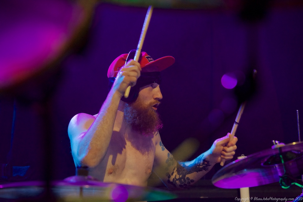 Darenots, Keller Auditorium, photo by John Alcala