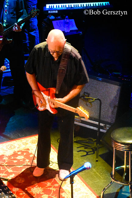 Dave Mason, Revolution Hall, photo by Bob Gersztyn