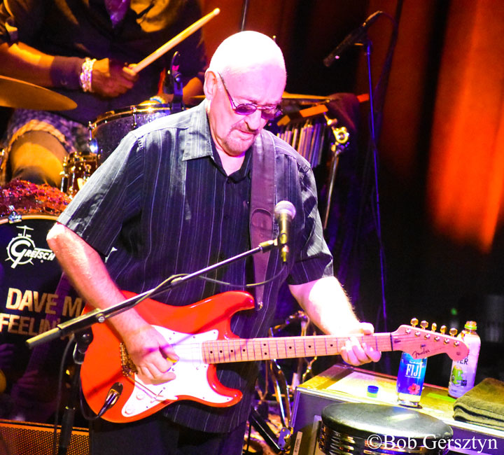 Dave Mason, Revolution Hall, photo by Bob Gersztyn