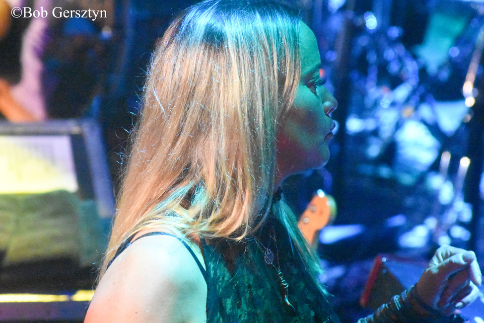 Dave Mason, Revolution Hall, photo by Bob Gersztyn