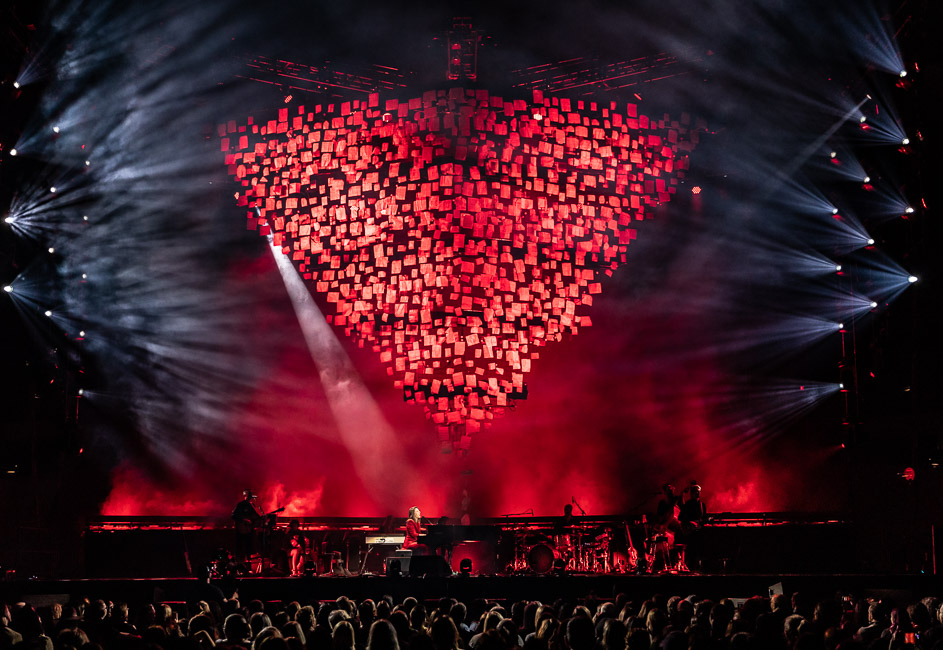 Sara Bareilles, Veterans Memorial Coliseum, photo by Sal Barragan