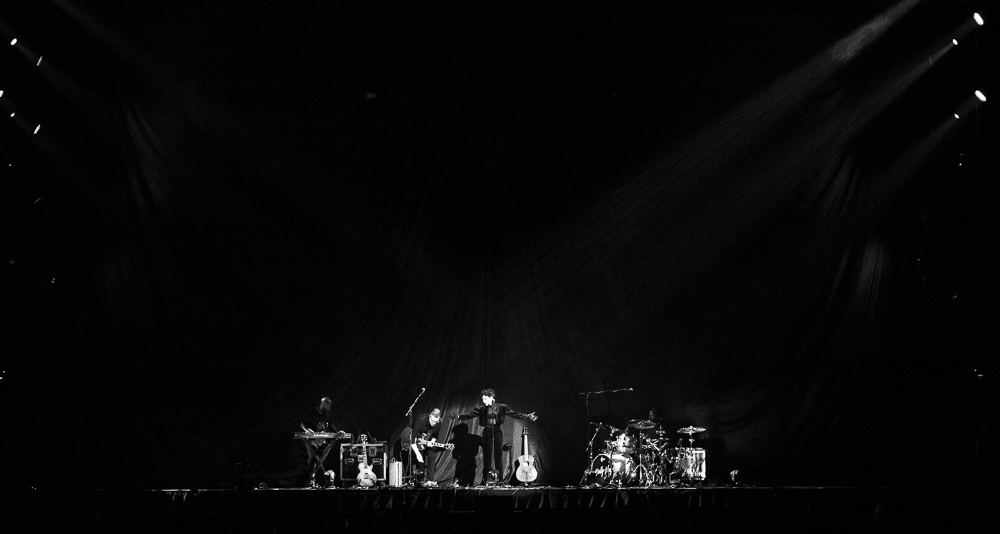 Emily King, Veterans Memorial Coliseum, photo by Sal Barragan