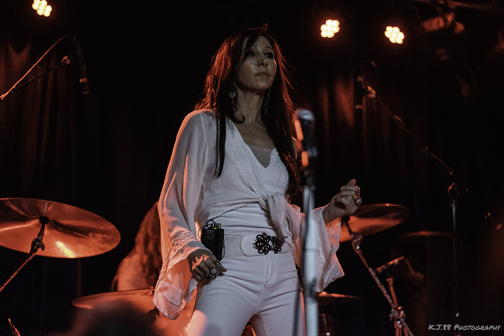 Zepparella, Dante's, photo by Kevin Pettigrew
