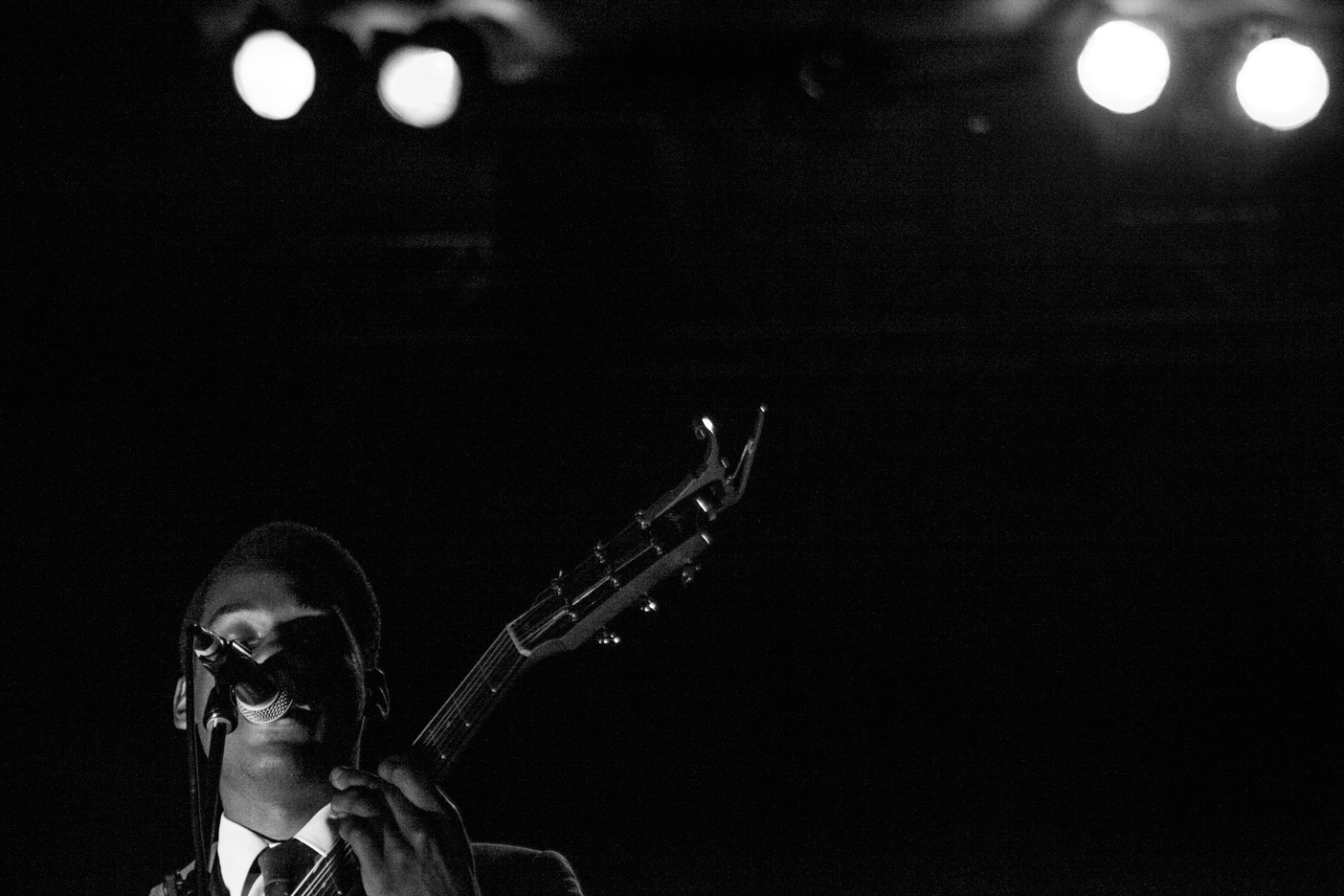 Leon Bridges, Crystal Ballroom, photo by Sam Gehrke