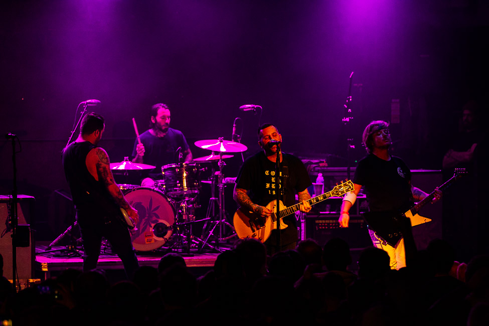 Bayside, Hawthorne Theatre, photo by Matthew Wolfe