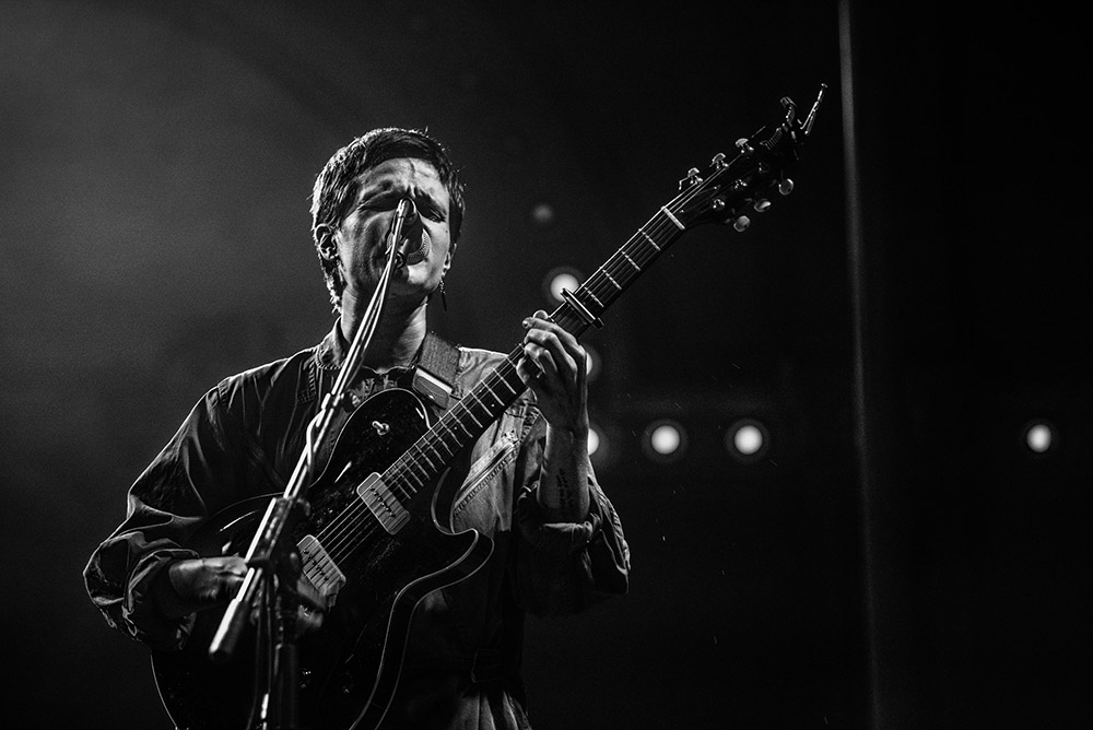 Big Thief, Crystal Ballroom, photo by Ignacio Quintana