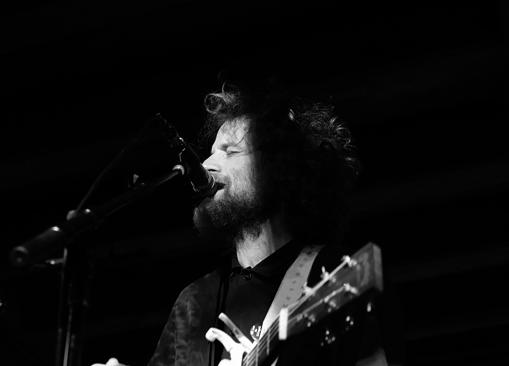Chadwick Stokes & The Pintos, Doug Fir Lounge, photo by Maja Jutanda
