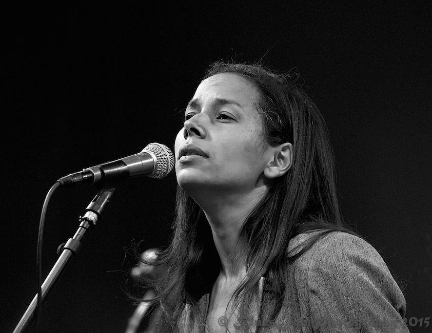 Rhiannon Giddens, Bloodworks Live Studio, KINK, photo by John Alcala