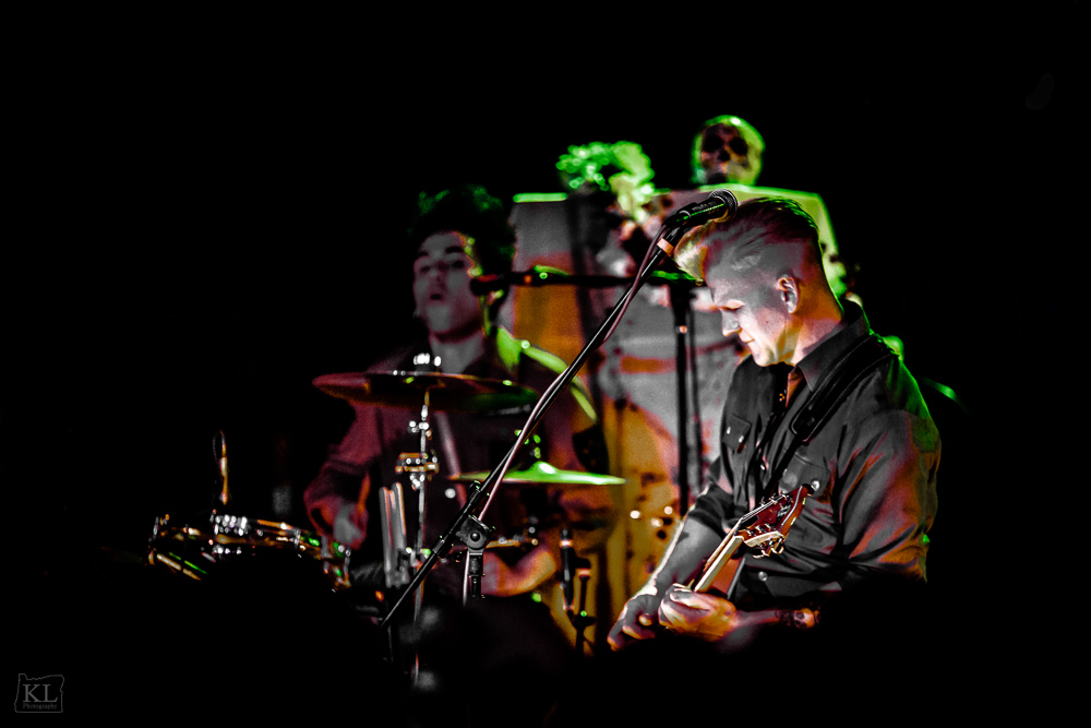 The Quakes, Dante's, photo by Kris Luke