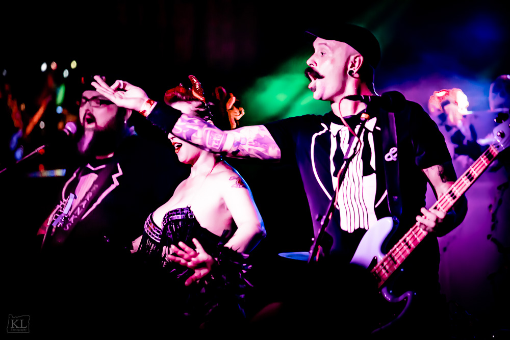 Franks and Deans, Dante's, photo by Kris Luke