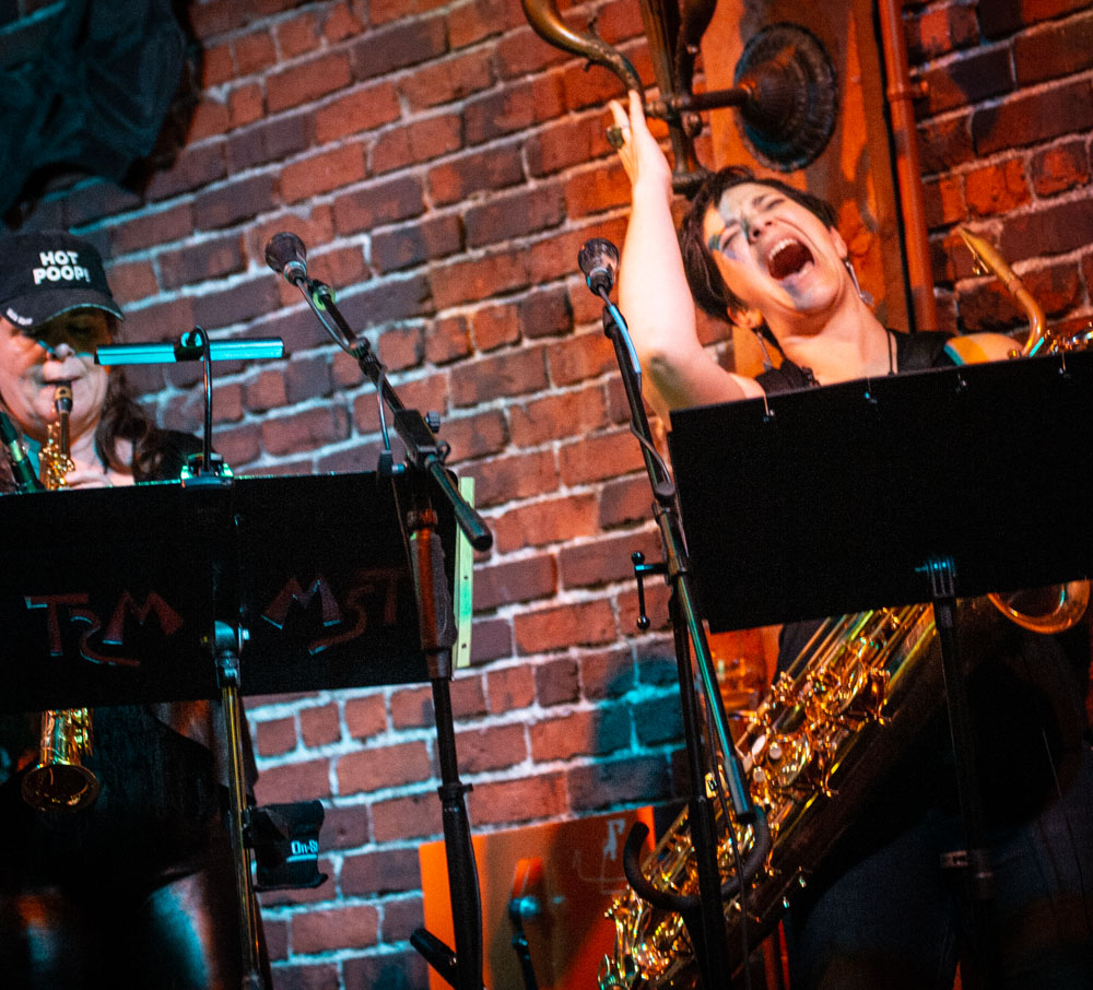 Quadraphonnes, White Eagle Saloon, photo by Chad Lanning