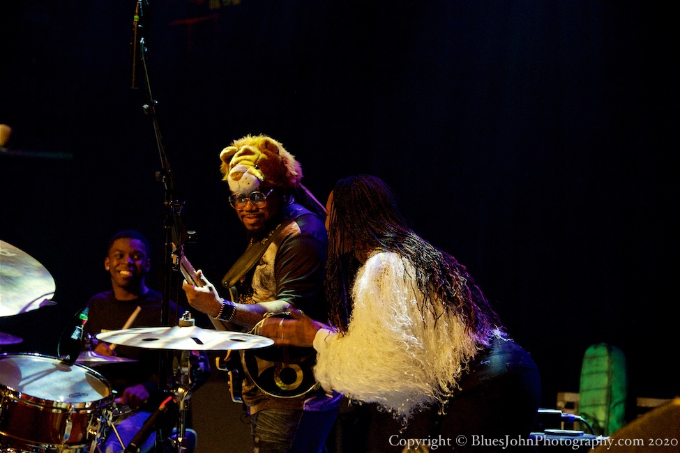 Liv Warfield, Revolution Hall, PDX Jazz Festival, photo by John Alcala