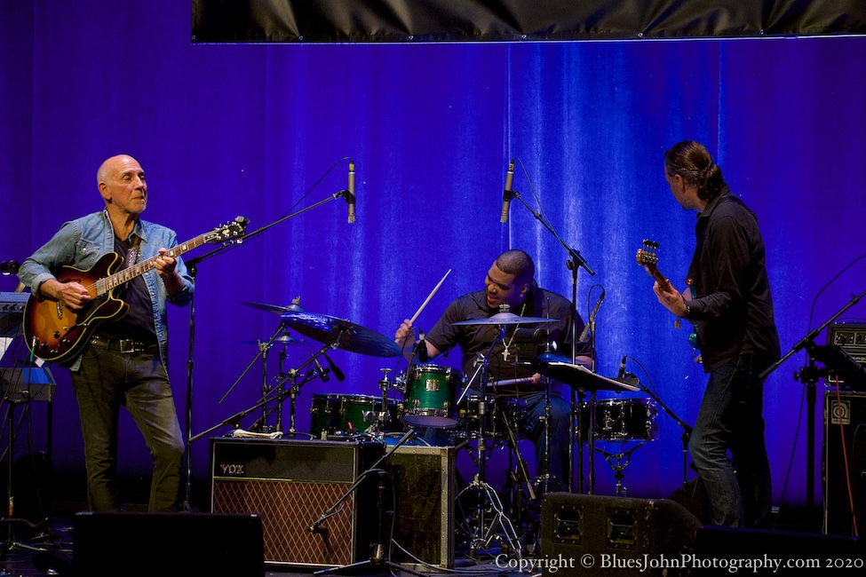 Larry Carlton, Newmark Theatre, PDX Jazz Festival, photo by John Alcala