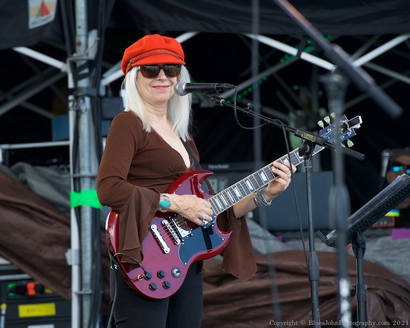 The Lot at Zidell Yards, Waterfront Blues Festival, photo by John Alcala