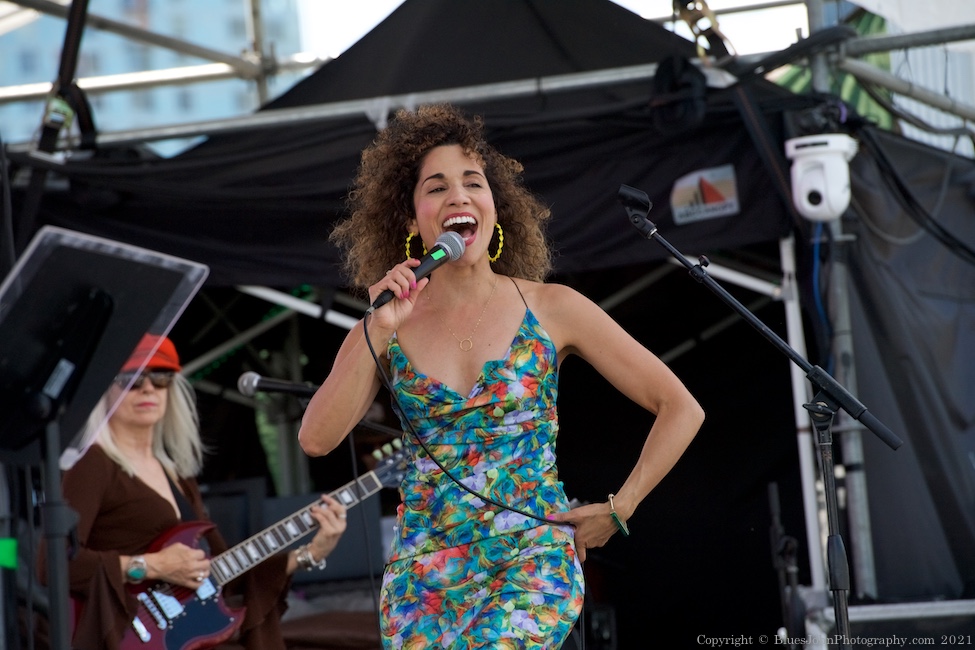 The Lot at Zidell Yards, Waterfront Blues Festival, photo by John Alcala