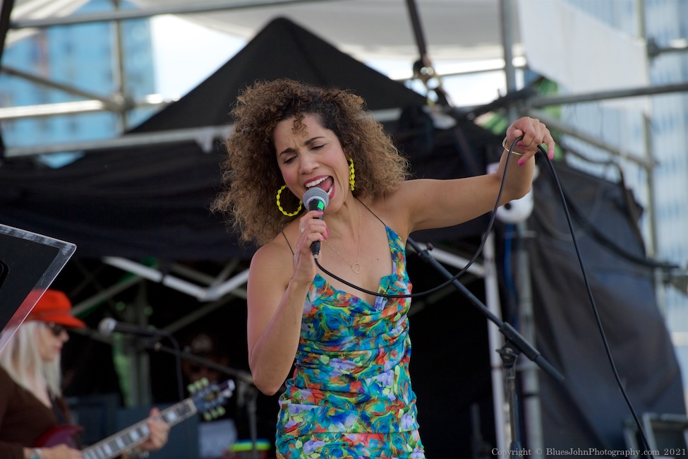 The Lot at Zidell Yards, Waterfront Blues Festival, photo by John Alcala