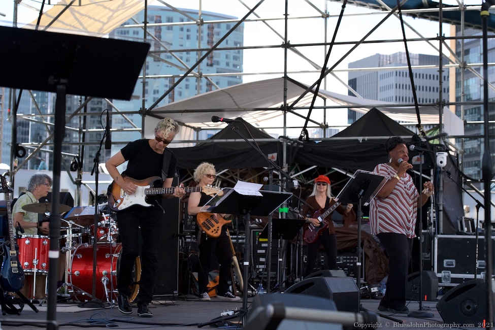 The Lot at Zidell Yards, Waterfront Blues Festival, photo by John Alcala
