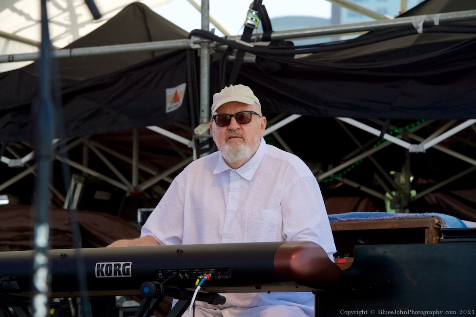 The Lot at Zidell Yards, Waterfront Blues Festival, photo by John Alcala
