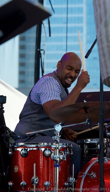 The Lot at Zidell Yards, Waterfront Blues Festival, photo by John Alcala