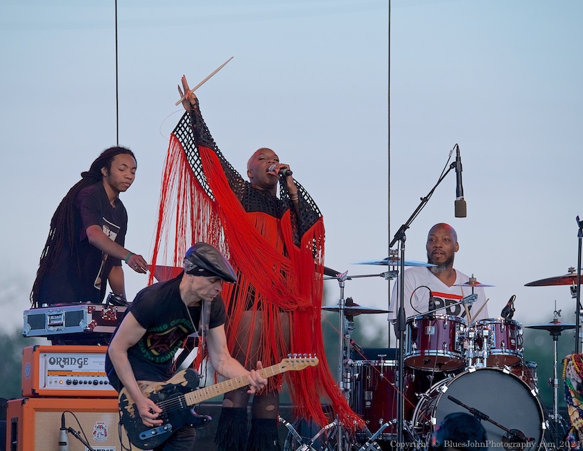 Liv Warfield, The Lot at Zidell Yards, photo by John Alcala
