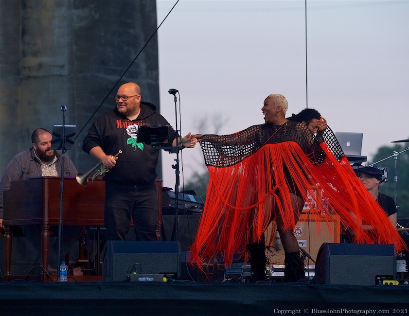 Liv Warfield, The Lot at Zidell Yards, photo by John Alcala