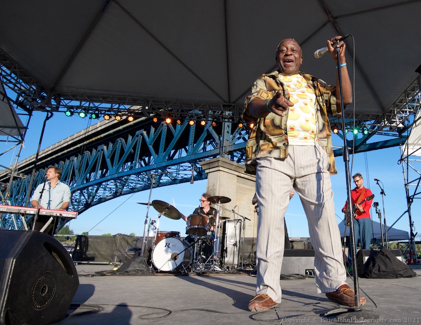 Ural Thomas & The Pain, The Lot at Zidell Yards, photo by John Alcala