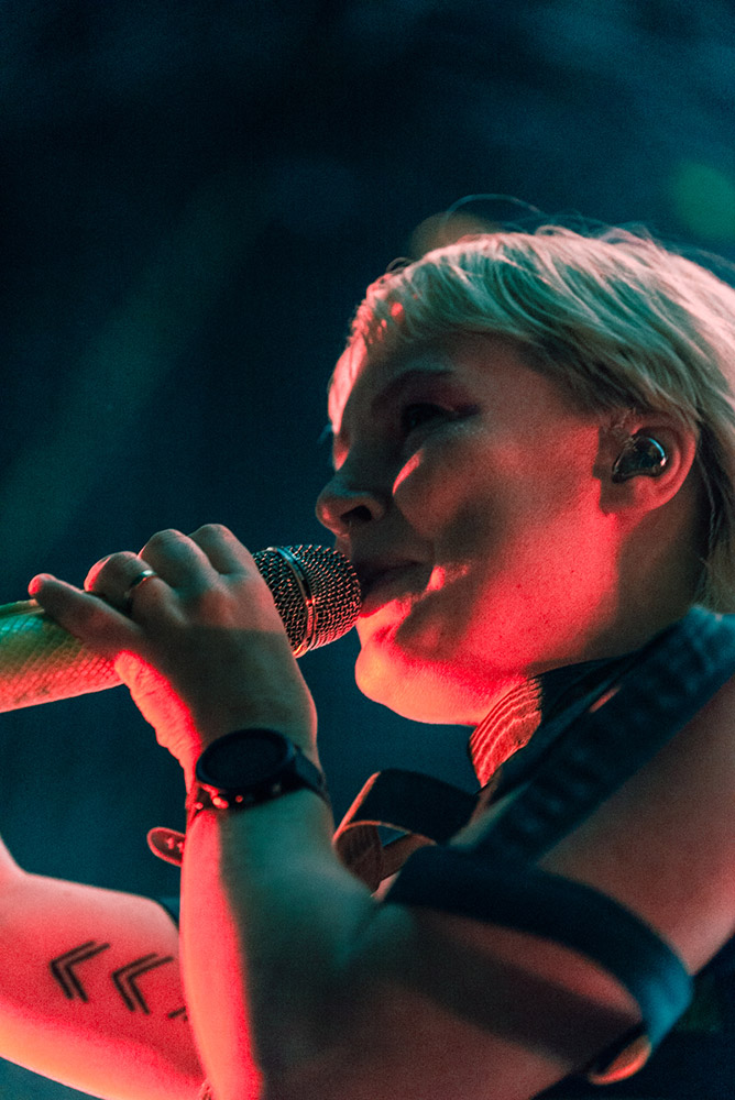 Sylvan Esso, Edgefield Amphitheater, photo by Ignacio Quintana