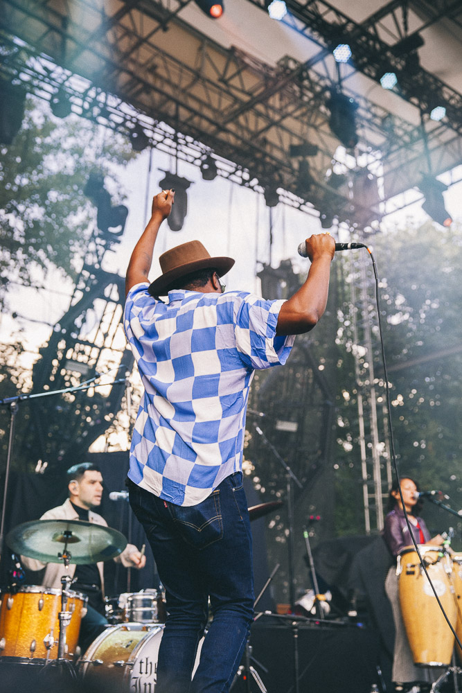 Durand Jones & The Indications, Edgefield Amphitheater, photo by Blake Sourisseau