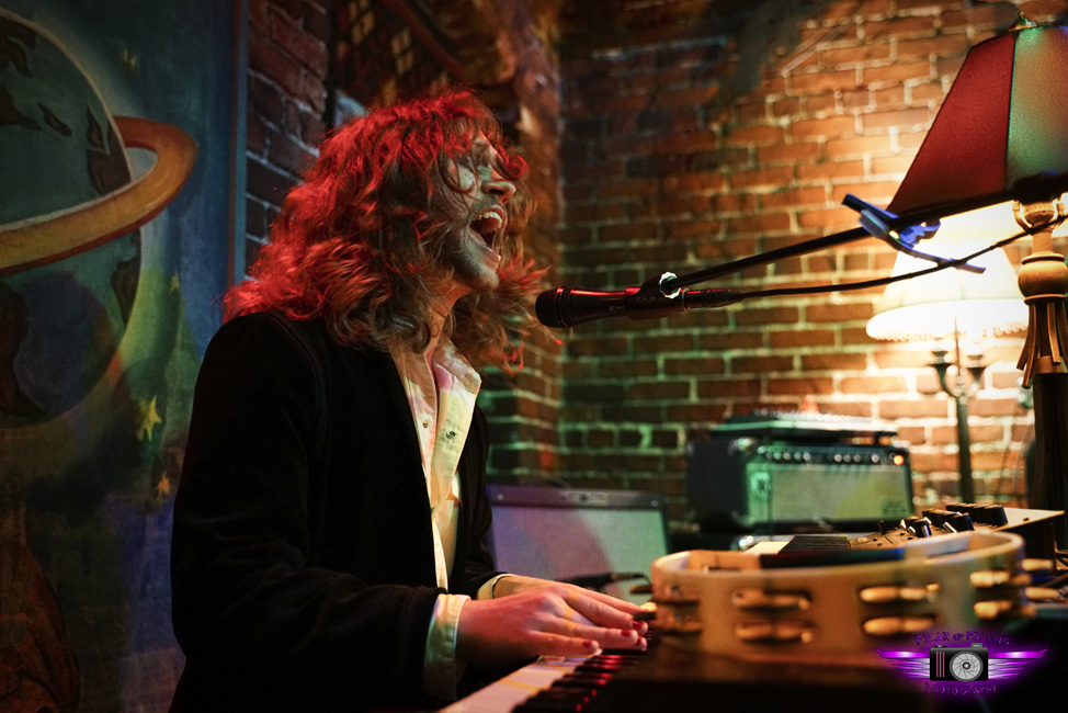 The Macks, White Eagle Saloon, photo by Joshua Hathaway